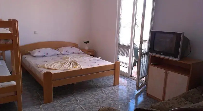 Ульцинь: Apartments Luka
