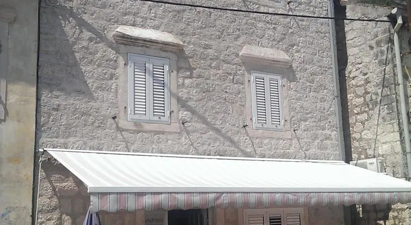Доброта: Apartments Prčanj