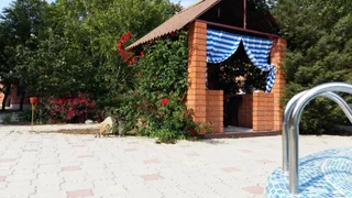 Штормовое: Гостевой Дом Ялтас