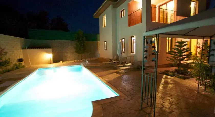 Киссонерга: Kinousa Villas