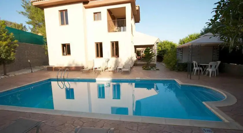 Киссонерга: Kinousa Villas