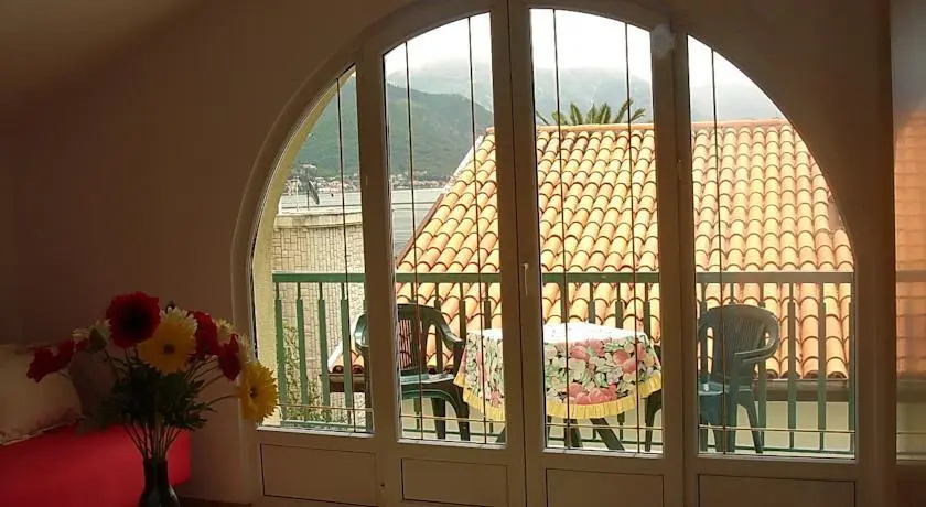Биела: Apartments Odalović