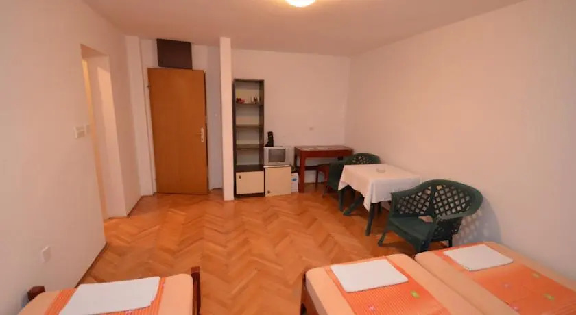 Доброта: Apartment Kaludjerovic 2