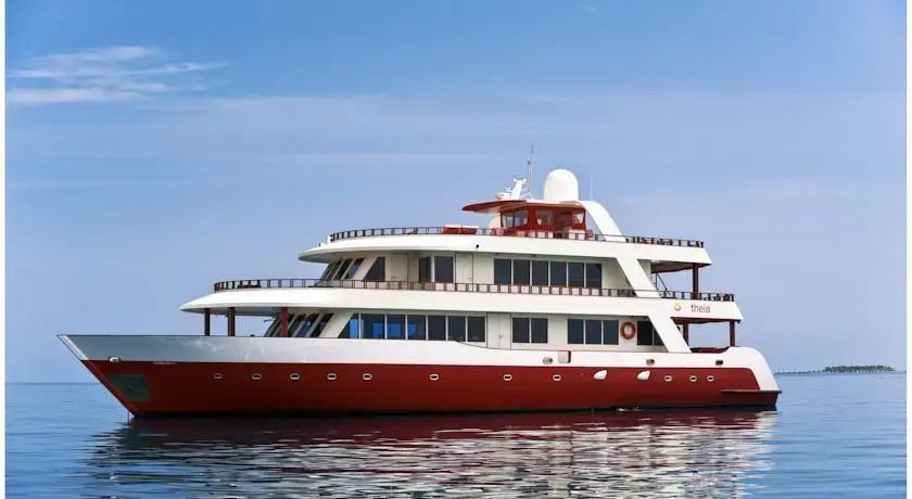 Северный атолл Мале: Theia Liveaboard