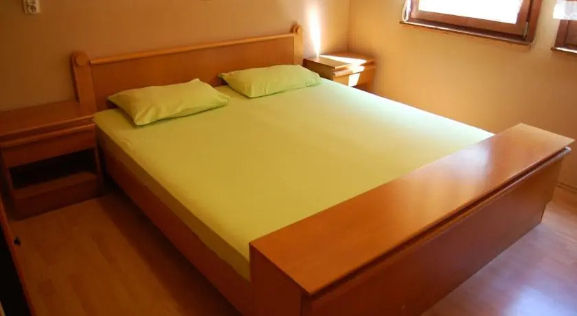 Доброта: Apartments Vuksanović