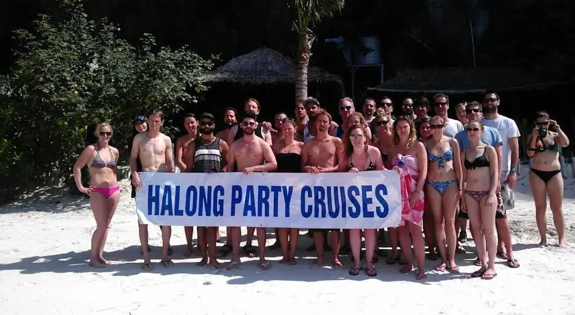 Халонг: Halong Party Cruises