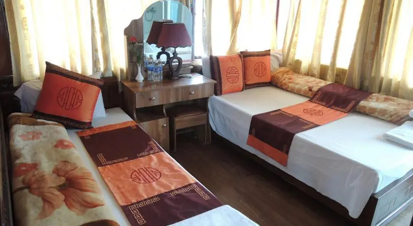 Халонг: Halong Party Cruises