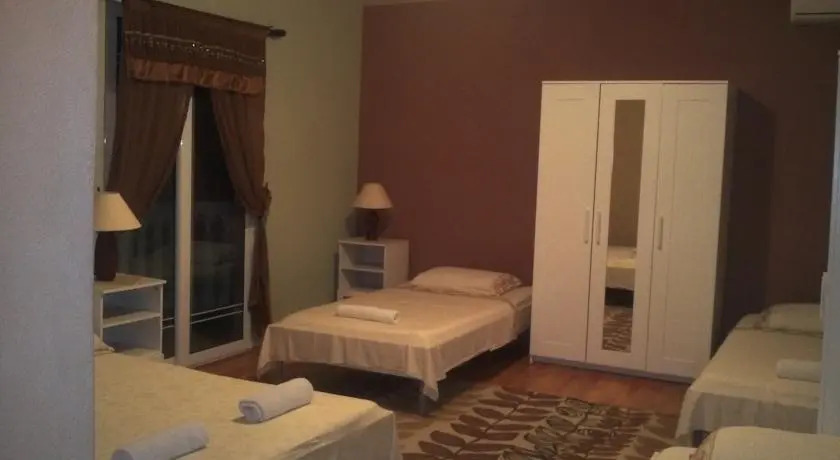 Сутоморе: Apartments Gutic