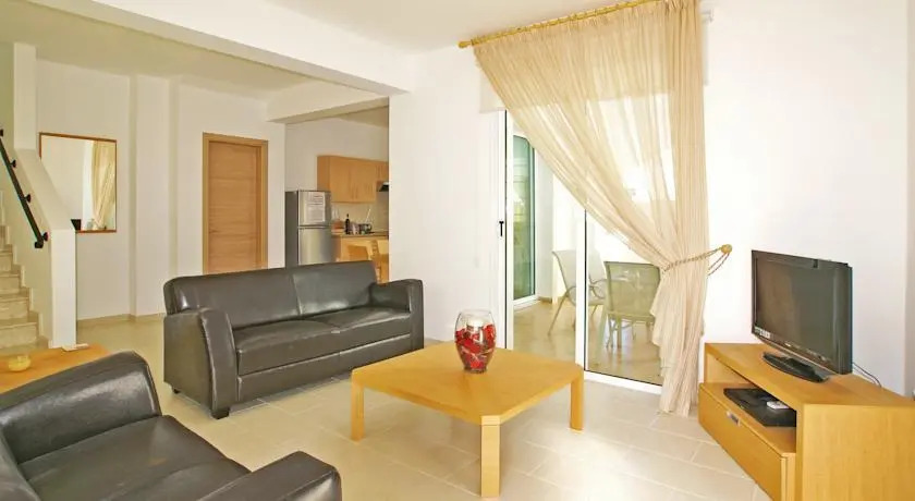 Протарас: Villa Berry