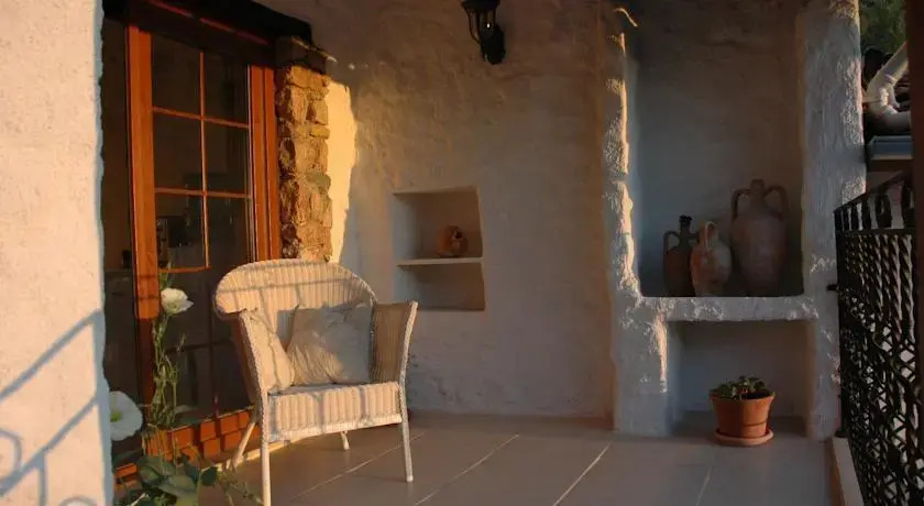Киразли: The Cherry House