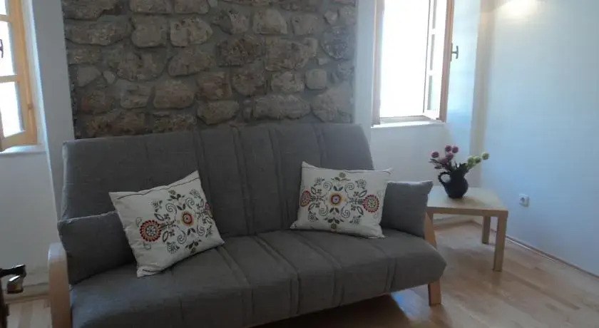 Доброта: Apartman More