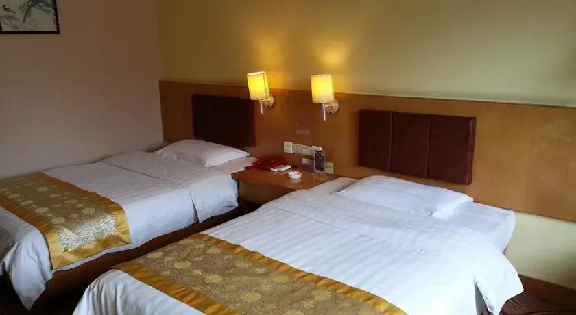 Яншо: Ying Shan Hong Hotel