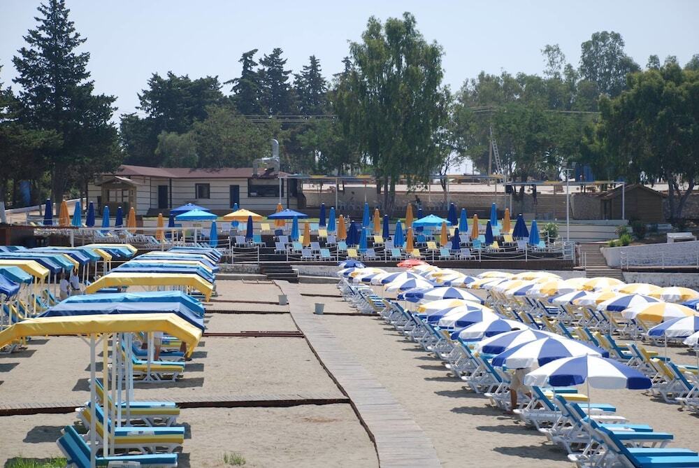 Силифке: Queenaba Hotel & Beach