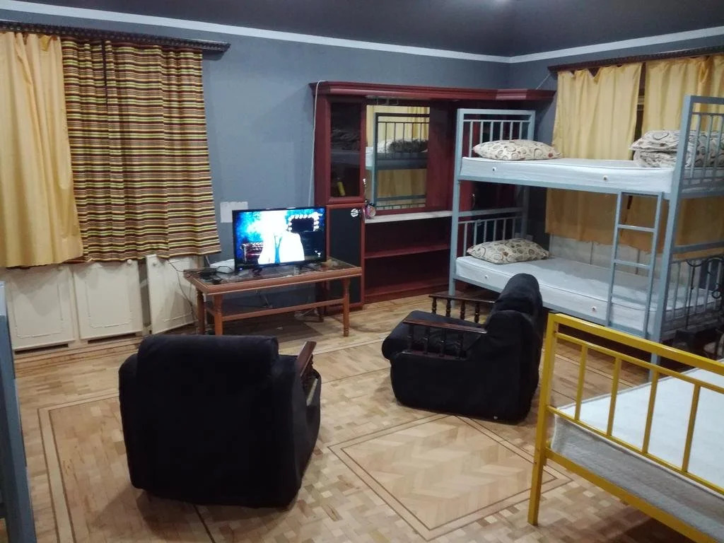 Ереван: Zebra Hostel & Tours