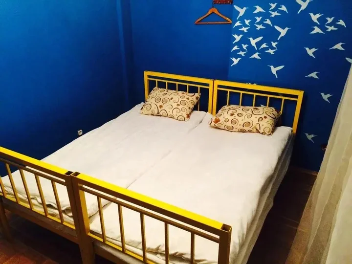 Ереван: Zebra Hostel & Tours