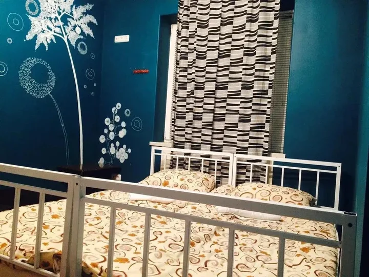 Ереван: Zebra Hostel & Tours