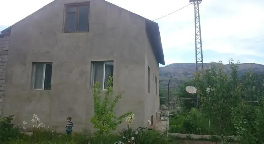 Тбилиси: House Near Mtskheta