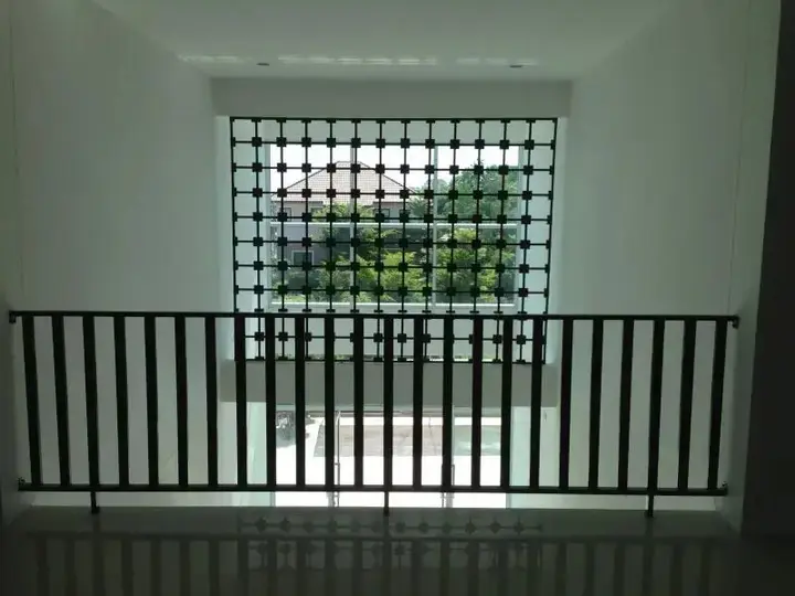 Кхлонг-Янг: Garden Place