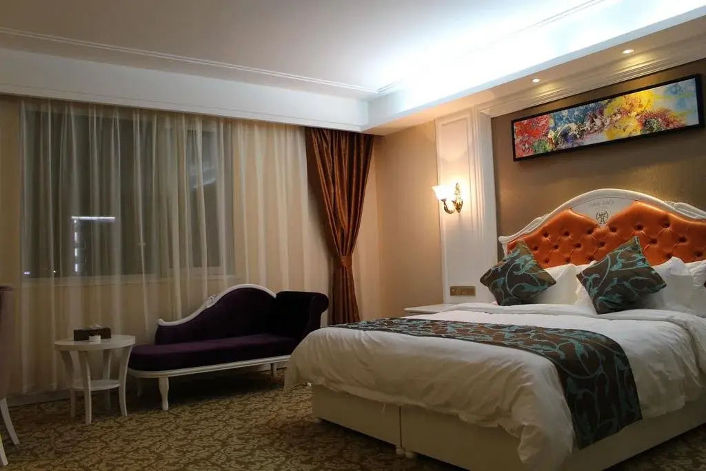 Жичжао: James Joyce Coffetel Rizhao Hotel