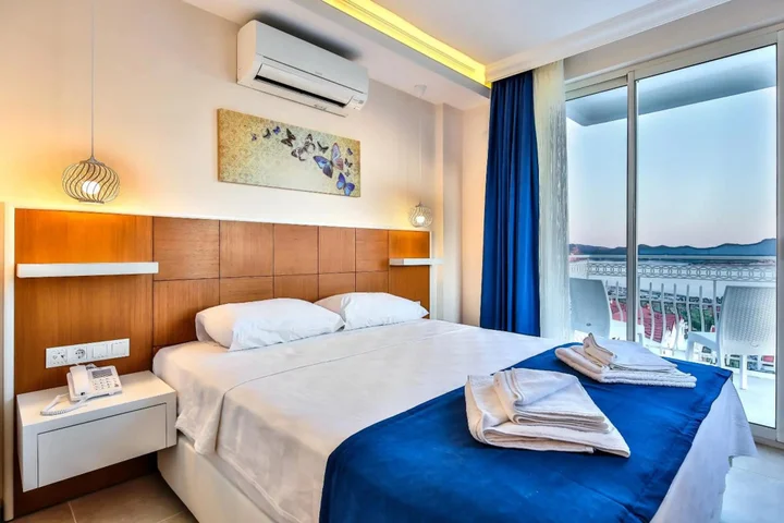 Каш: Oreo Hotel