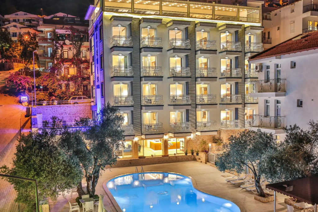 Каш: Oreo Hotel