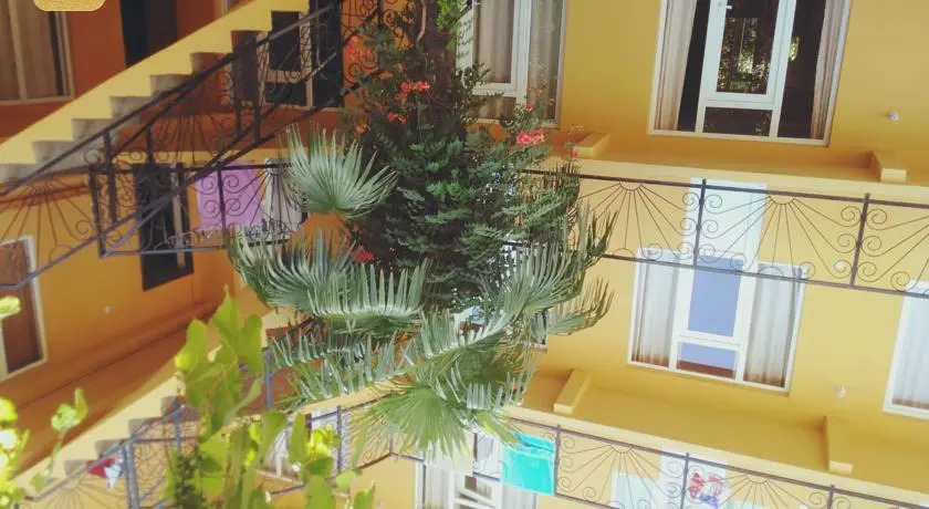 Кобулети: Guest House on Rustaveli 205