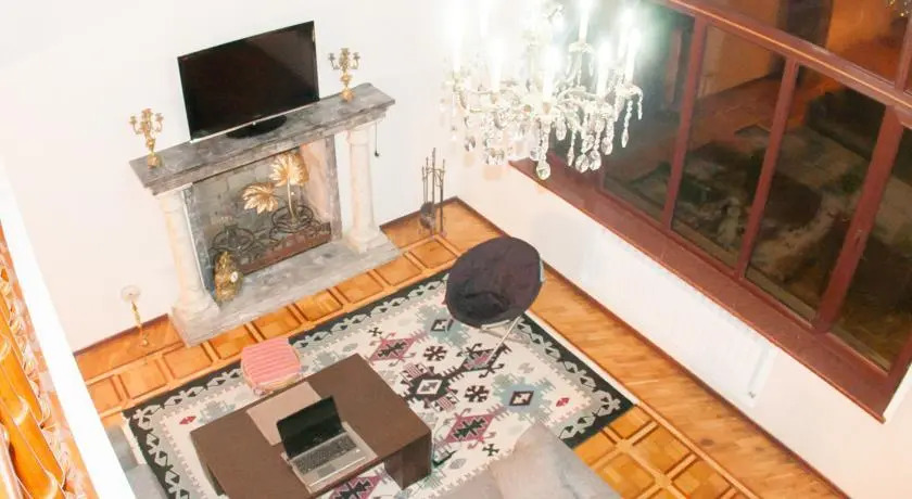 Кутаиси: La Maison