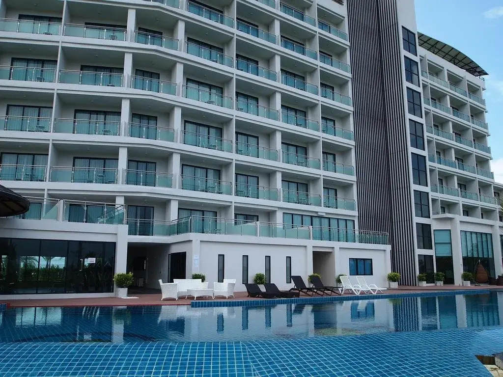 Фантон: Sunrise Lagoon Hotel And Golf