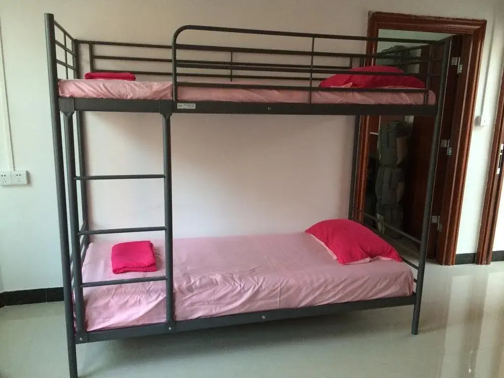 Гуанчжоу: Long Island Hostel