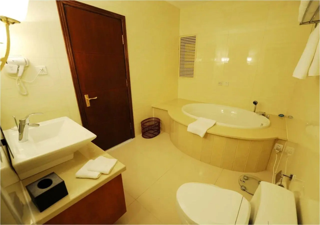 Харбин: Guanghan Hotel - Harbin