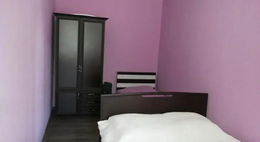 Чакви: Guest House Data