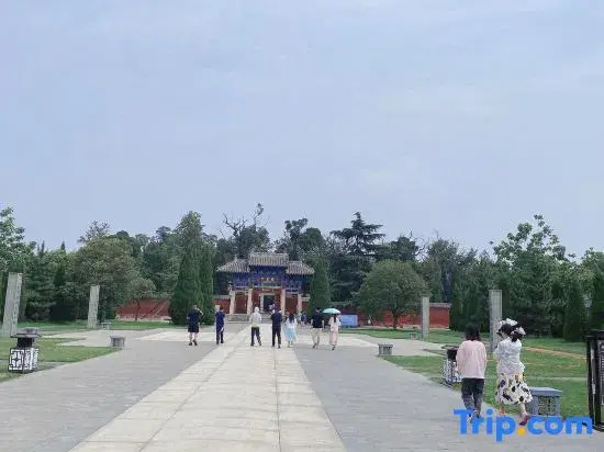 Цзинин: Home Inn Neo (Zoucheng Kuanging East Road Store)