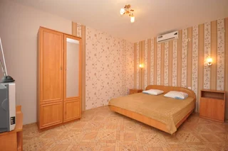 Судак: Guest House Viktoria