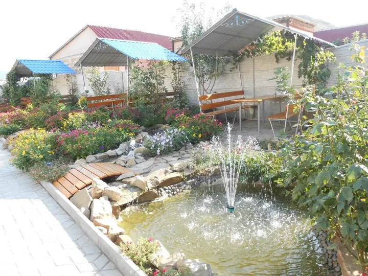 Судак: Guest House Viktoria