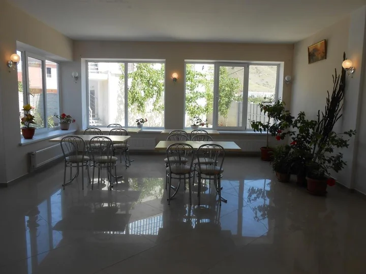 Судак: Guest House Viktoria