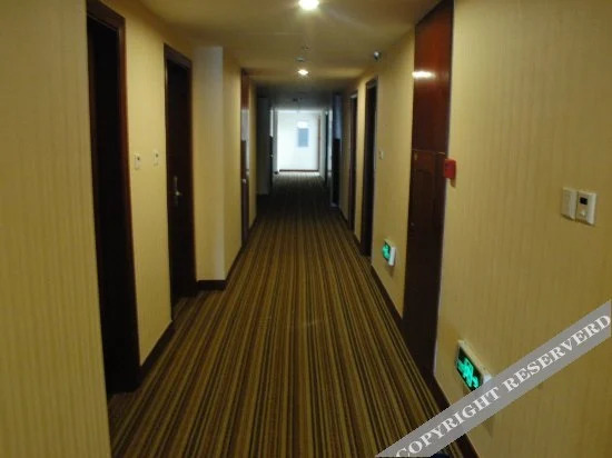 Дунъян: Hengdian Film and Television City Zhenyu Hotel