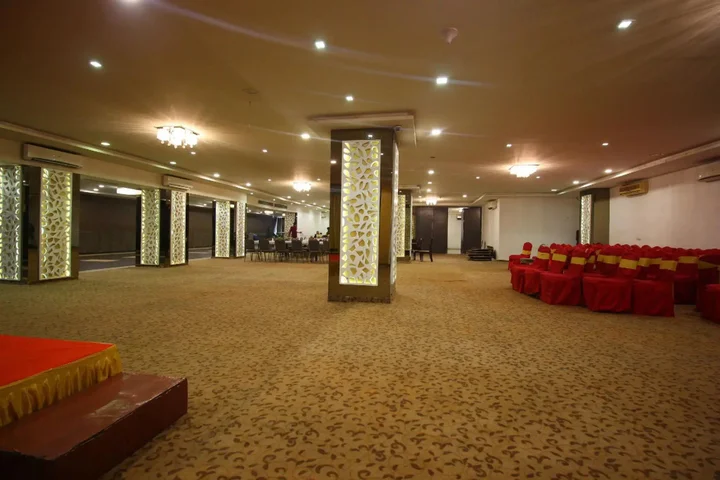 Ахмедабад: OYO 8786 Hotel Maan Residency