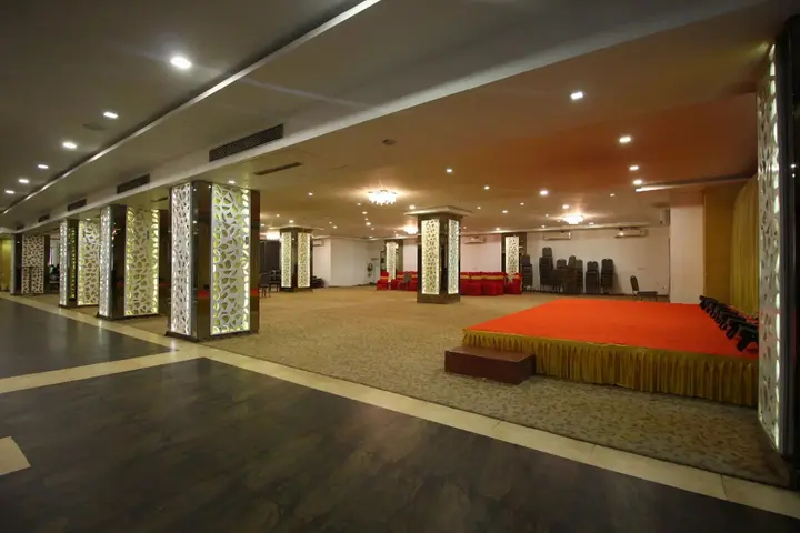 Ахмедабад: OYO 8786 Hotel Maan Residency