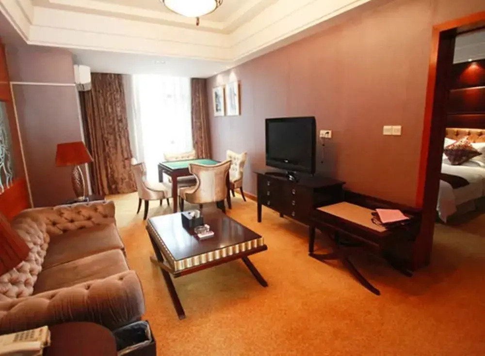 Duodao: Phoenix Hotel