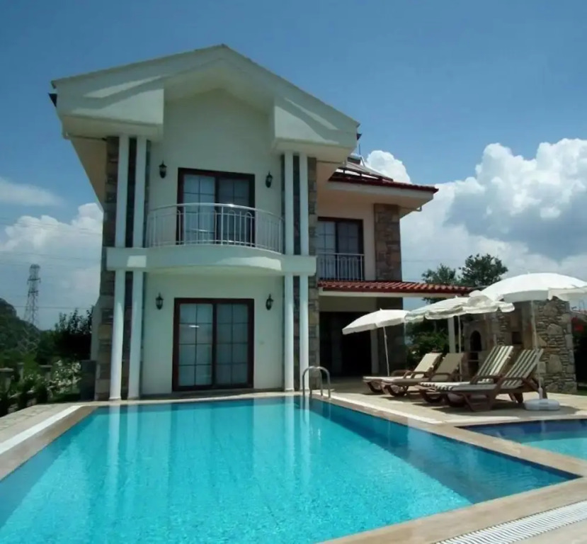 Дальян: Villa Busra