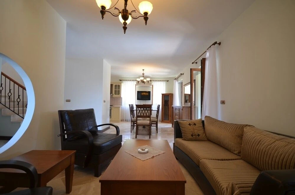 Исламлар: Villa Royal