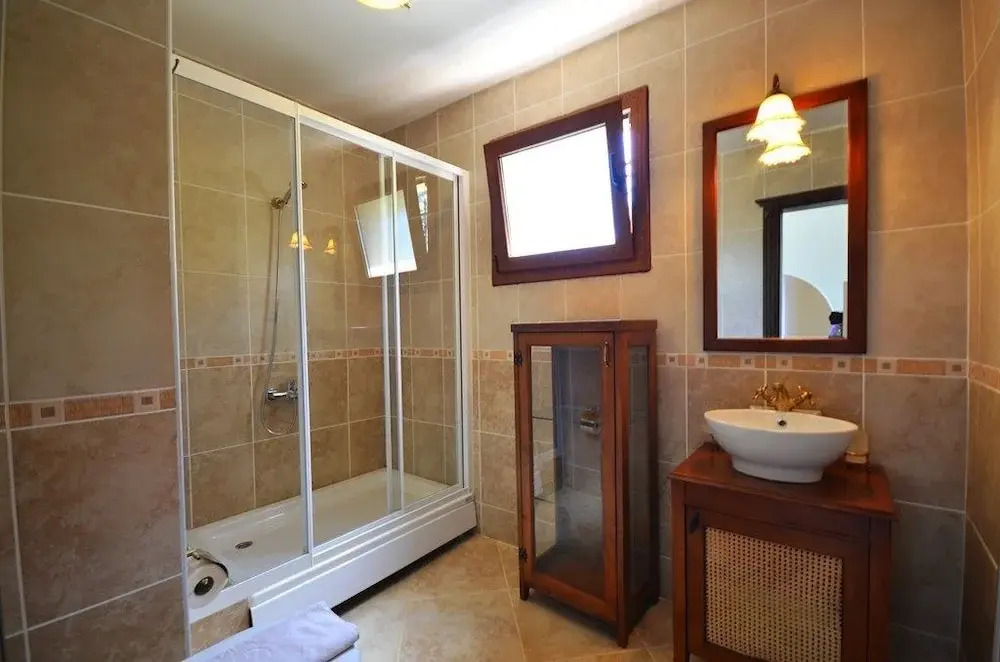 Исламлар: Villa Royal