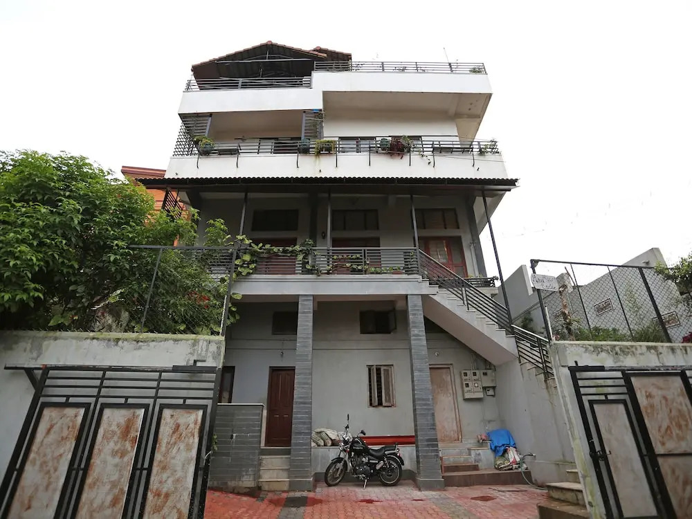 Мадикери: OYO 9263 Home Breezy 2BHK Raja's Seat