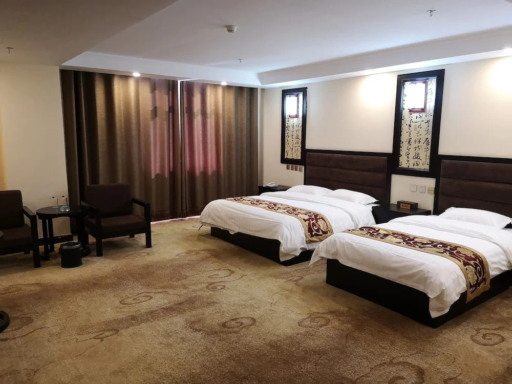 Чэндэ: Yanlong Hongshun Hotel