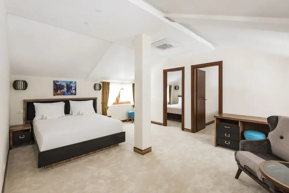 Тиват: Waikiki Resort