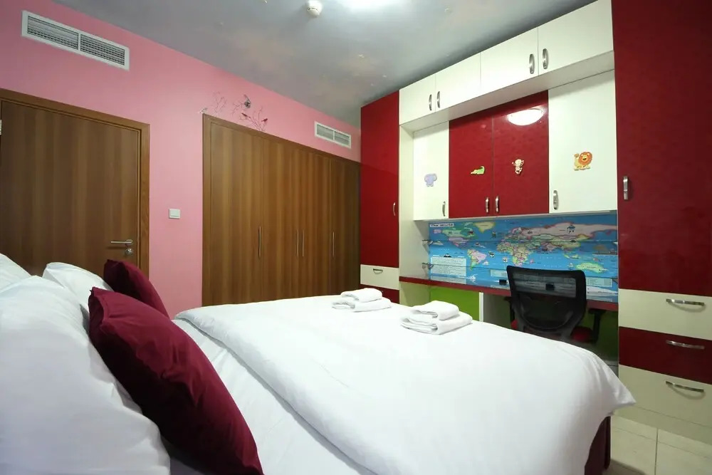 Дубай: Signature Holiday Home- Skycourt Tower F