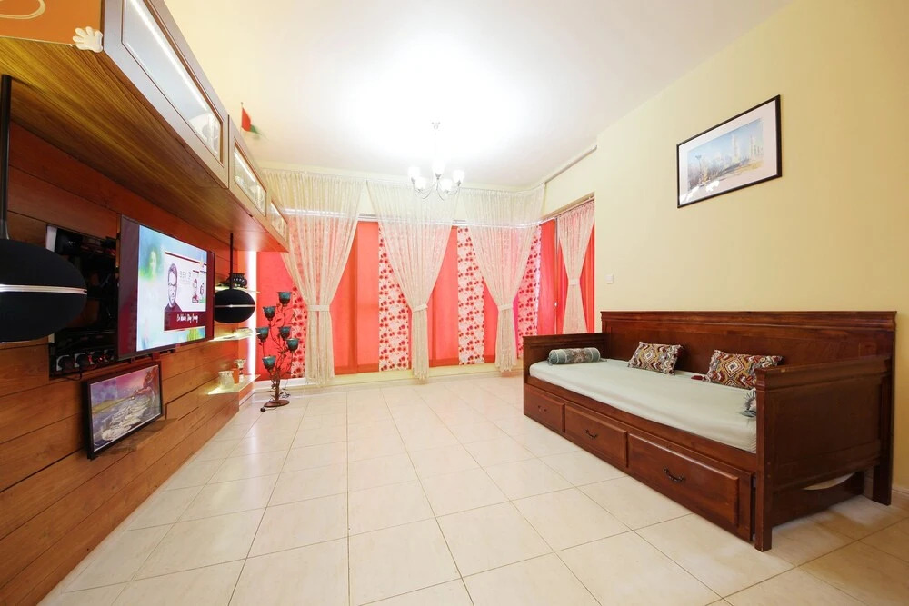 Дубай: Signature Holiday Home- Skycourt Tower F