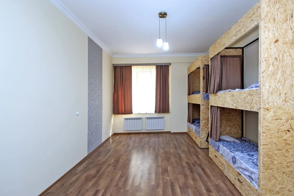 Ереван: 1st Luxury Hostel in Yerevan