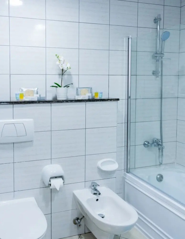 Дубай: A C Pearl Holiday Homes - Marina Stunning View on 55th Floor