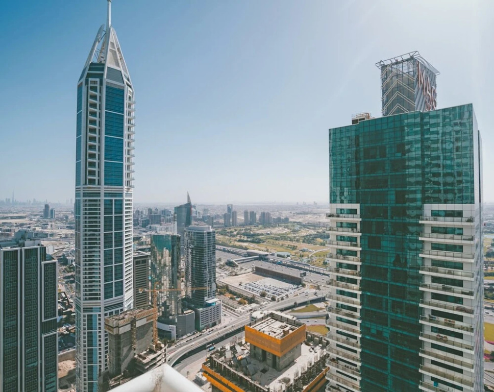 Дубай: A C Pearl Holiday Homes - Marina Stunning View on 55th Floor